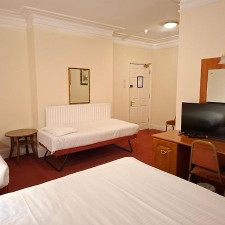 Borough Arms Hotel Newcastle-under-Lyme Ngoại thất bức ảnh