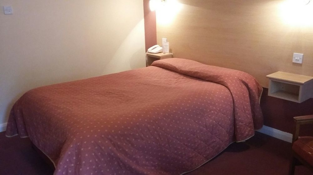 Borough Arms Hotel Newcastle-under-Lyme Ngoại thất bức ảnh